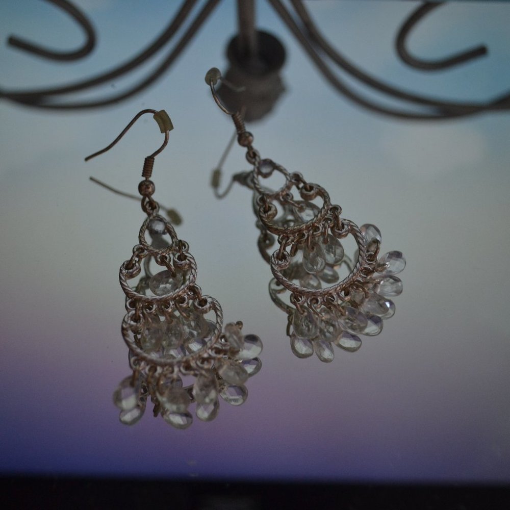 ✨ FREE ✨ Faux Diamond Dangle Earrings